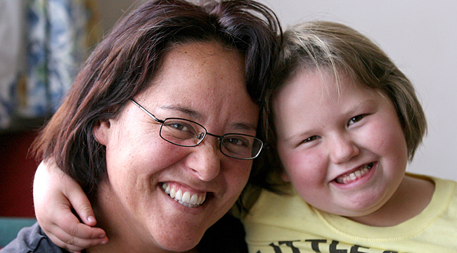 Photo: Jason Oxenham/Auckland Suburbans. Meriane Brown & daughter Annie Brown.